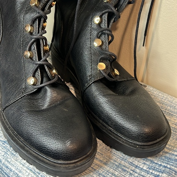 Guess Black & Gold Ankle Boots - Picture 2 of 8